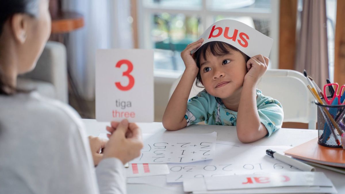 Tìm Gia Sư Dạy Kèm Hồ Chí Minh Ở Đâu ?